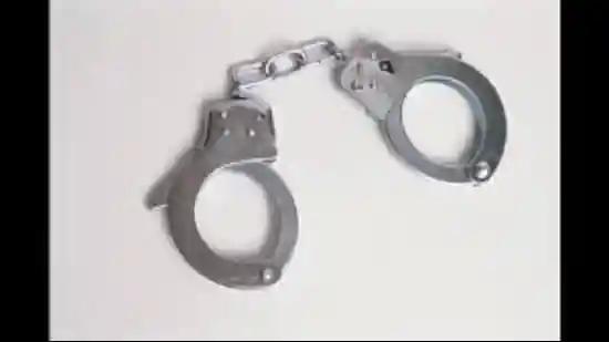 Two arrested for robbing man at knifepoint in Sector 45