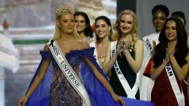 Two Miss Universe judges have resigned days before the annual beauty pageant, with one of them accusing organisers of rigging the selection process