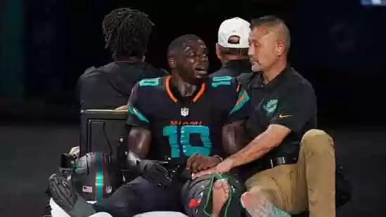 Tyreek Hill sustained a season-ending injury during the Miami Dolphins' win against the New York Jets last week. He suffered a torn ACL and ligament damage. He underwent surgery and is currently recovering. But now it looks like the Dolphins are already preparing to release him before the 2026 season even begins.Tyreek Hill sustained a season-ending injury during the Miami Dolphins' win against the New York Jets last week. He suffered a torn ACL and ligament damage. He underwent surgery and is currently recovering. But now it looks like the Dolphins are already preparing to release him before the 2026 season even begins.According to CBS's Jonathan Jones, the NFL side are expected to release Hill before the beginning of the new league year in March next year. 