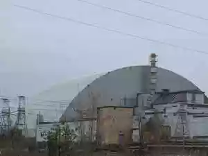 Ukraine says some Russian missiles fly near Chornobyl