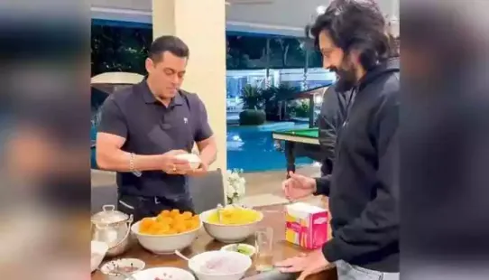 <strong>Salman Khan's 60th Birthday Bash: On Monday, Genelia, who was a part of Salman's birthday, posted a cute video of the 'Dabangg' star preparing