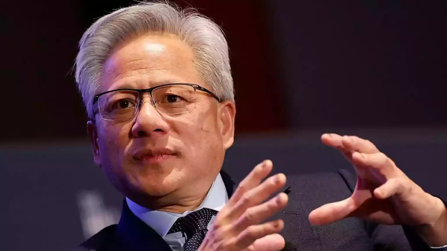 The US government has given chip giant Nvidia the green light to sell its advanced artificial intelligence (AI) processors in China