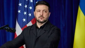 The US has offered Ukraine security guarantees for 15 years, Volodymyr Zelensky has said, during talks on a revised peace plan with Donald Trump in Florida on