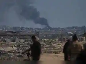 US President Donald Trump orders Israel to halt Gaza bombing. This follows Hamas accepting parts of his peace plan. The plan aims to end the war and secure hostage release. Prime Minister Benjamin Netanyahu acknowledges the first stage. International mediators welcome these developments. The proposal includes a ceasefire and humanitarian aid. Hamas seeks further Palestinian consultations on future governance.