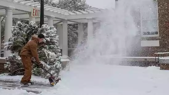 For thousands of people living in Lynchburg, Virginia, the deadline to pay personal property taxes has been extended by one day after heavy snow led to