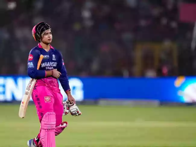 Former cricketer Aakash Chopra lauded 15-year-old Vaibhav Suryavanshi's powerful IPL innings. He called Suryavanshi a special player but cautioned against