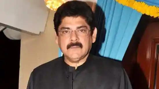 Veteran actor Pankaj Dheer has passed away. The television actor was best known for his role as Karn in BR Chopra's Mahabharat. The news was reported by India Today and that he was suffering from cancer. CINTAA (Cine & TV Artistes' Association) member Amit Behl confirmed Pankaj's death. An official statement from CINTAA mentioned: “With profound grief and deep sorrow, we inform you of the passing of our Trust's erstwhile Chairman and CINTAA's former Hon. General Secretary, Shri Pankaj Dheer ji, on 15th October 2025. The cremation will be held today at 4:30 pm, next to Pawan Hans, Vile Parle (W), Mumbai.”Veteran actor Pankaj Dheer has passed away. The television actor was best known for his role as Karn in BR Chopra's Mahabharat.The news was reported by India Today and that he was suffering from cancer. CINTAA (Cine & TV Artistes' Association) member Amit Behl confirmed Pankaj's death. An official statement from CINTAA mentioned: “With profound grief and deep sorrow, we inform you of the passing of our Trust's erstwhile Chairman and CINTAA's former Hon. General Secretary, Shri Pankaj Dheer ji, on 15th October 2025. The cremation will be held today at 4:30 pm, next to Pawan Hans, Vile Parle (W), Mumbai.”