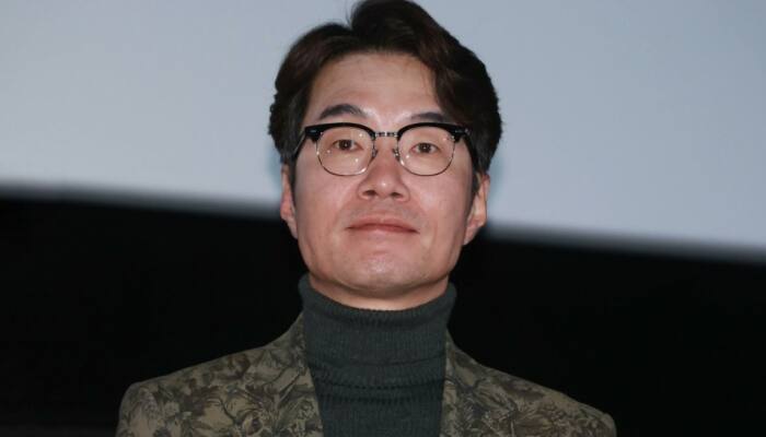 Veteran Korean actor Song Young-Kyu, best known for his role in Extreme Job, has died at age 55 after being found unresponsive in a parked car in Yongin. Seoul: Korean star Song Young-Kyu, best known for his role in 'Extreme Job', has passed away. He was 55.
