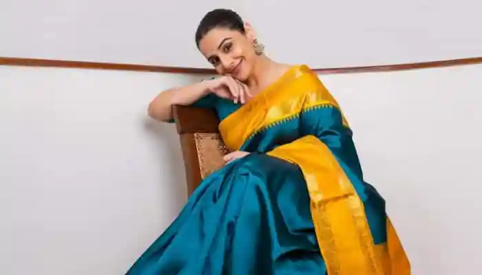 Vidya Balan Celebrates 47th Birthday With Paparazzi