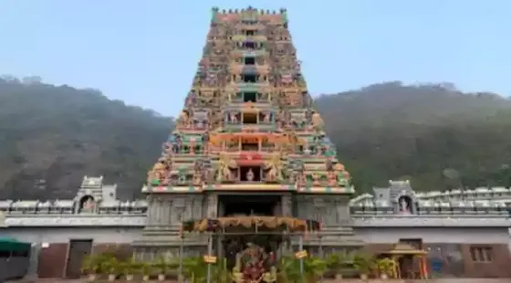 <strong>Vijayawada Kanaka Durga Temple Online Darshan:</strong> The Sri Durga Malleswara Swamy Varla Devasthanam, also known as the Kanaka Durga