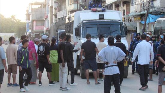 Violent protests erupted in Imphal city with hundreds of demonstrators blocking major roads using burning tyres, wooden planks, and other debris IMPHAL: Tensions escalated across the valley districts of Manipur following the arrest of Asem Kanan, a member of the Meitei group Arambai Tenggol, by the Anti-Corruption Branch (ACB), Central Bureau of Investigation (CBI), Guwahati, on Sunday.