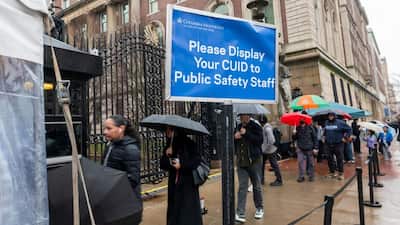 Visa delays for Indian students threaten to disrupt the incoming autumn class, with US universities expecting a sharp drop, up to 70–80%, in Indian enrolments this year. According to a report by The American Bazaar, these delays are more than an educational problem, they pose serious risks to the broader innovation pipeline and the US tech sector.