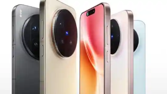 Vivo has launched its latest X300 series in China, which consists of the Vivo X300 Pro and the X300. Both are very similar, yet very different. Both feature Zeiss optics and the latest Mediatek Dimensity 9500 chip, but the camera experience differs, especially when it comes to the sensors. Both are differently sized phones, and there are other subtle differences as well. So, if you are wondering how these phones compare, do not worry, we have got you covered. Read on.Vivo has launched its latest X300 series in China, which consists of the Vivo X300 Pro and the X300. Both are very similar, yet very different. Both feature Zeiss optics and the latest Mediatek Dimensity 9500 chip, but the camera experience differs, especially when it comes to the sensors. Both are differently sized phones, and there are other subtle differences as well. So, if you are wondering how these phones compare, do not worry, we have got you covered. Read on.On paper, both phones come with a Zeiss-powered triple camera setup. They may appear very similar, but the sensors differ. The Vivo X300 Pro gets a 50MP Sony LYT 828 primary sensor, whereas the X300 gets the 200MP Samsung HPB sensor, which the X300 Pro uses as its telephoto lens.