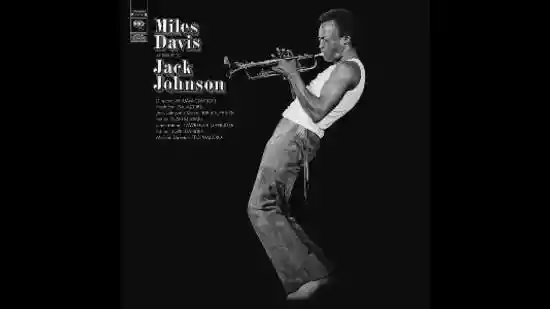 There is a flurry of early-morning snow at Eerikinkatu. It is 7.45 am. I pull my beanie lower, adjust my headphones and press play on my phone. Right Off