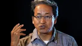<h4>Sonam Wangchuk says Article 371 talks for Ladakh still ‘work in progress’; backs Cockroach Janta Party</h4><h4>Sonam Wangchuk hoped