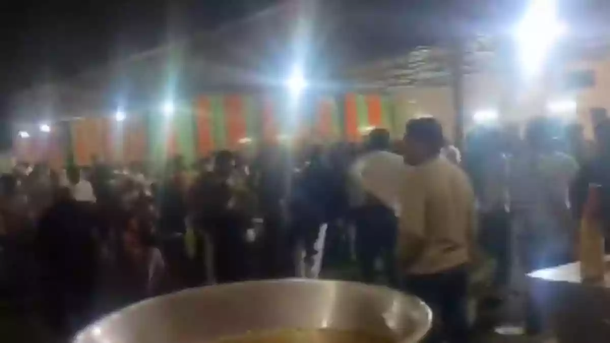 A wedding event in Uttar Pradesh's Bijnor district soon turned into a scene of chaos after a scuffle at a food counter escalated into a full-blown clash