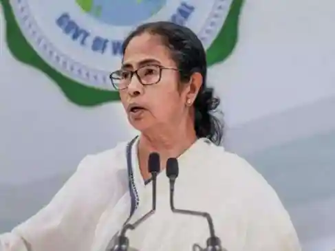 The West Bengal government, led by Mamata Banerjee, has announced a 4% dearness allowance hike for employees. The Mamata Banerjee-led West Bengal government