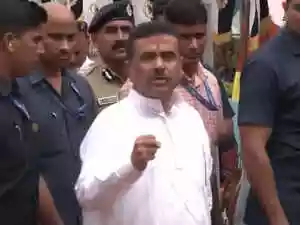 West Bengal Chief Minister Suvendu Adhikari condemned the attack on police and journalists. He visited injured journalists at SSKM Hospital and ensured their