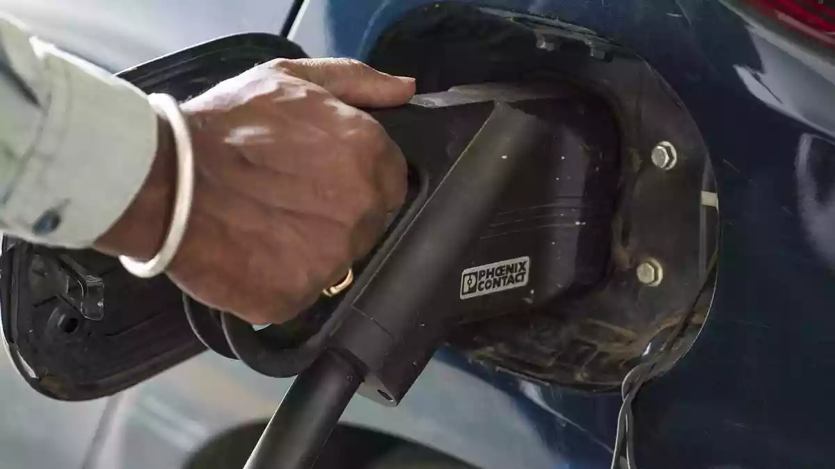 <b>The story so far:</b> An ambitious ₹18,100 crore scheme to facilitate the manufacture of advanced chemistry cell batteries in India