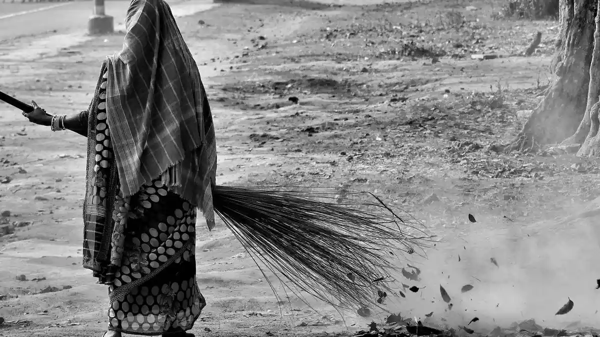 Where does road dust settle in India’s efforts to clean its air