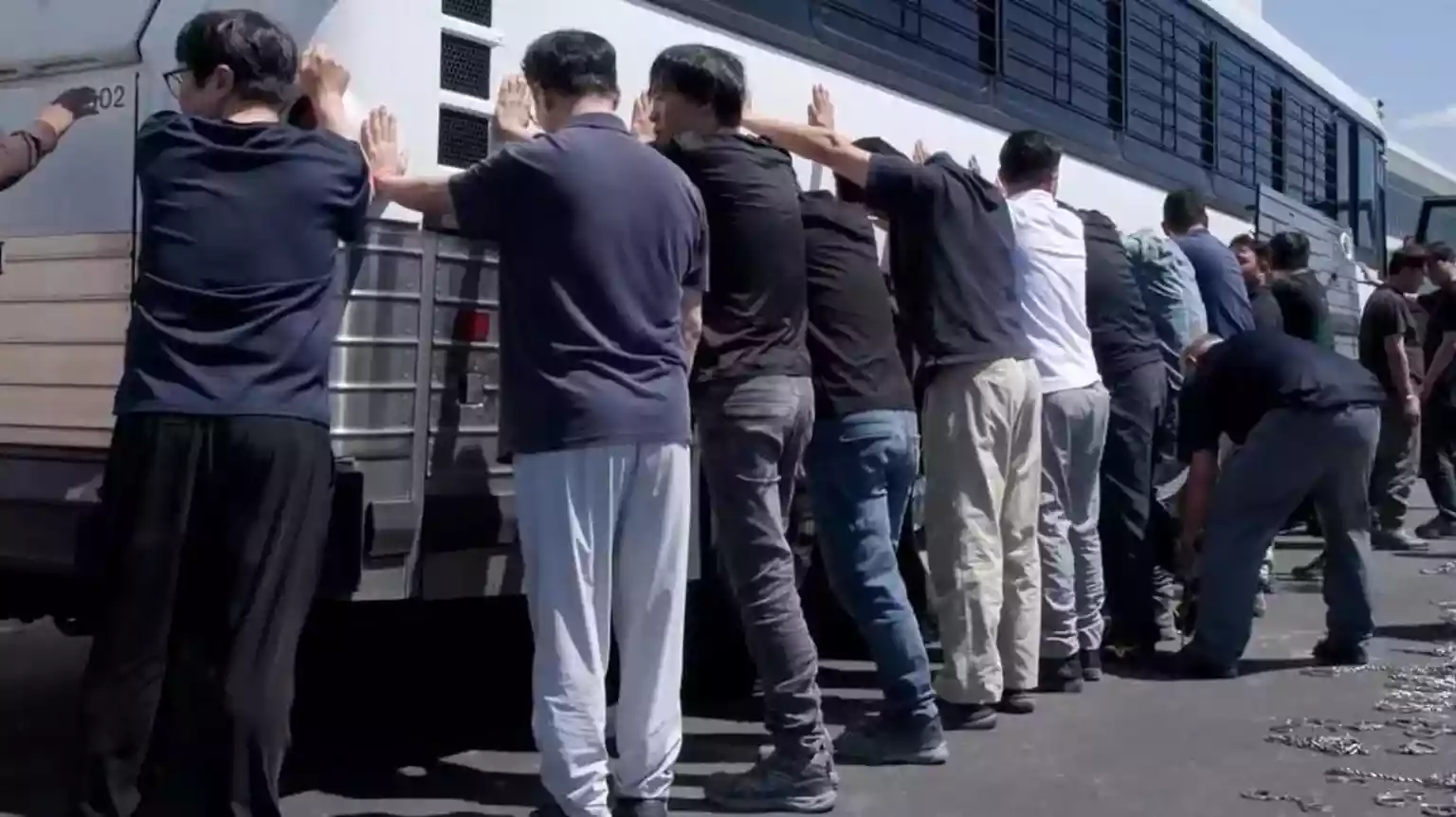 Hyundai chief executive José Muñoz said on Wednesday that the White House phoned him personally to apologise for a massive immigration raid at a