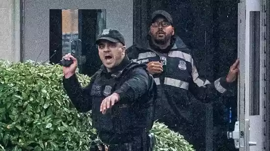<h4>White House shooting suspect claimed to be ‘real’ Osama bin Laden, threatened Trump online: Report</h4><h4>Osama bin Laden was the