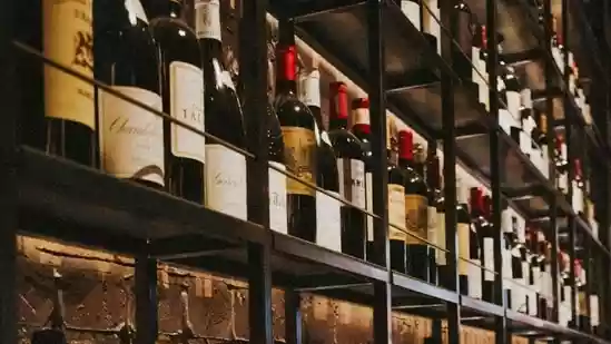 There is some bad news for wine lovers! A meta-analysis of studies on the link between wine consumption and cancer has shown that there is no difference