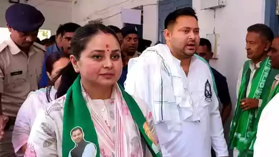 After the Rashtriya Janata Dal (RJD) suffered a major setback in the Bihar assembly election, winning just 25 of 243 seats, Lalu Prasad Yadav's daughter Rohini
