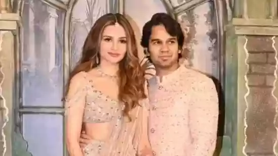 Vedant Birla, son of industrialist Yash Birla and his wife Avanti Birla, tied the knot in Mumbai on November 2. Vedant Birla married Tejal Kulkarni