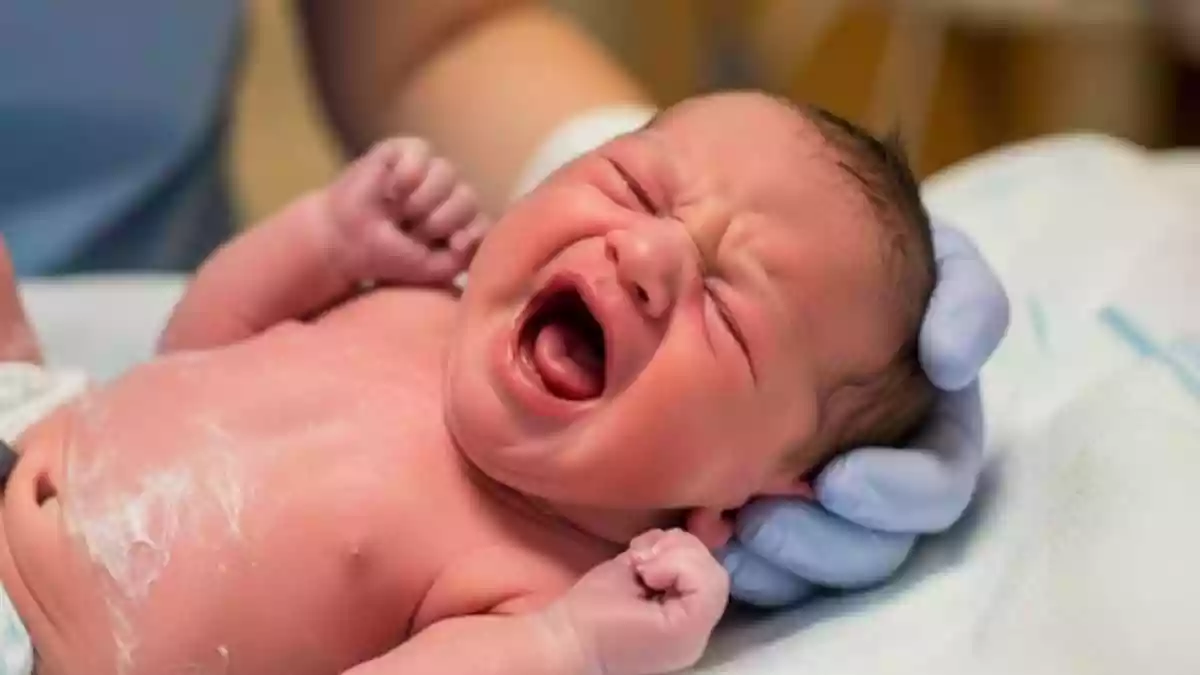We have all seen this moment countless times: a baby enters the world and bursts into tears. It is so common that we rarely stop to wonder why it happens