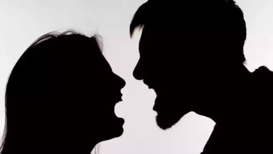 A simple question about living with parents turned into a viral debate on the social media platform X. A user named Mahima Jalan shared how a prospective groom