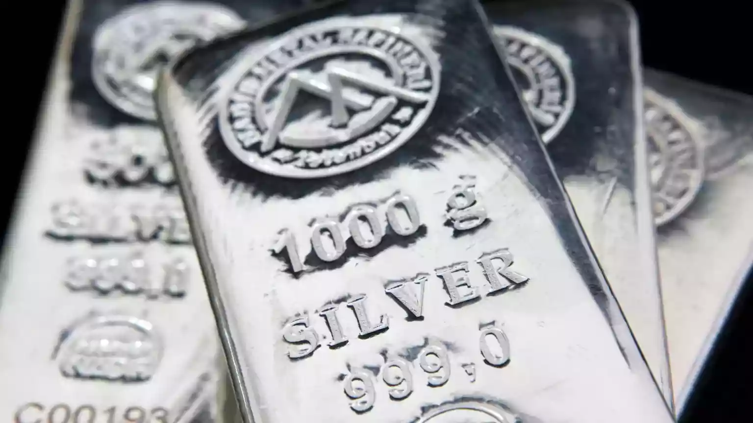 The price of silver has hit a record high ahead of an expected US Federal Reserve interest rate cut and as demand from the technology industry for the precious