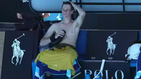 In a rare incident, play at Australian Open 2026 was suspended for a brief time due to excessive heat on Saturday. With the temperatures rising to 36 degrees