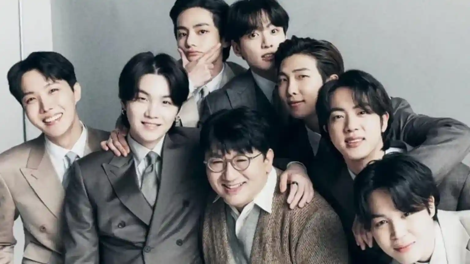 K-pop mogul Bang Si-hyuk, the man who created supergroup BTS, could be arrested </b>on charges of fraudulent trading before his $7