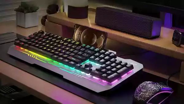 Why RGB in gaming keyboard lighting patterns can affect focus during gaming