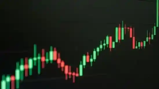 <h4>Why Sensex suddenly shot up by nearly 1,700 points today? Explained</h4><h4>The BSE Sensex jumped 1,695.40 points, or 2.3%