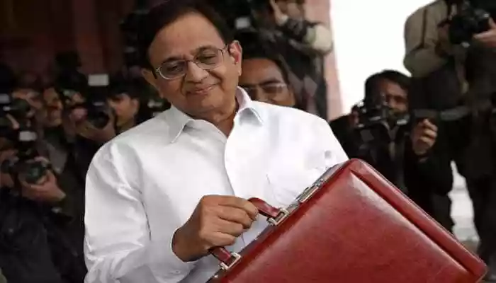 The Budget was presented during the tenure of Prime Minister H. D. Deve Gowda, when economic growth was slowing and investor confidence needed a boost