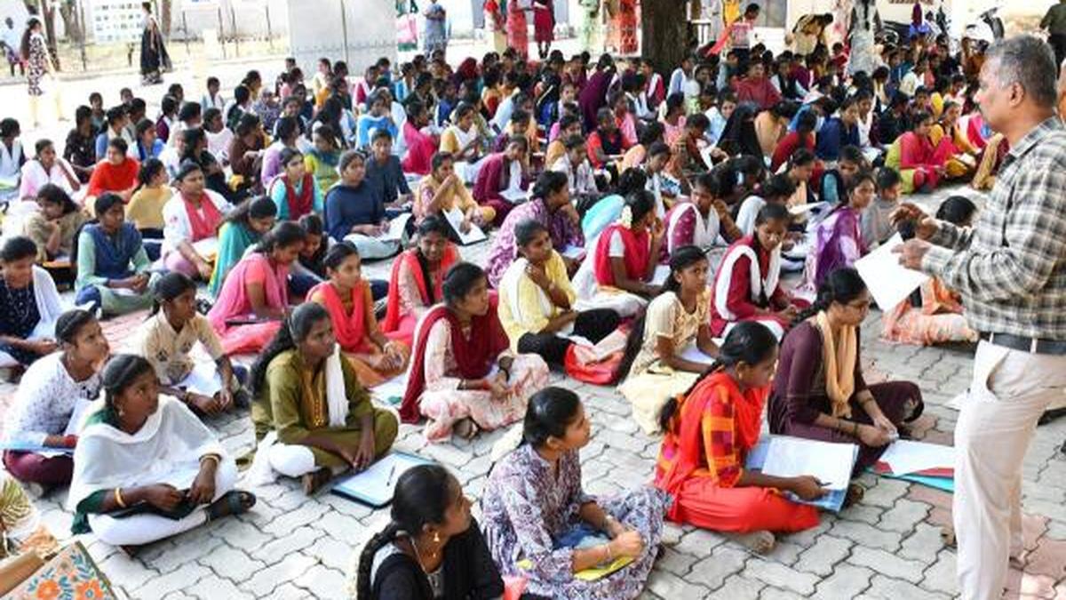 With the beginning of the 2025-2026 academic season, students who have completed their Class 12 or intermediate education are now enrolling in various undergraduate streams, including Bachelor of Technology (B.Tech) and other technical-related courses across the country. But, concerns have arisen regarding private colleges exploiting students by charging fees higher than those approved by the respective state government or regulatory authorities. This isn't a new trend, as informed by the University Grants Commission (UGC) and the All India Council for Technical Education (AICTE), they have received a total of 2652 and 1625 fee-related complaints, respectively, during the last three years.