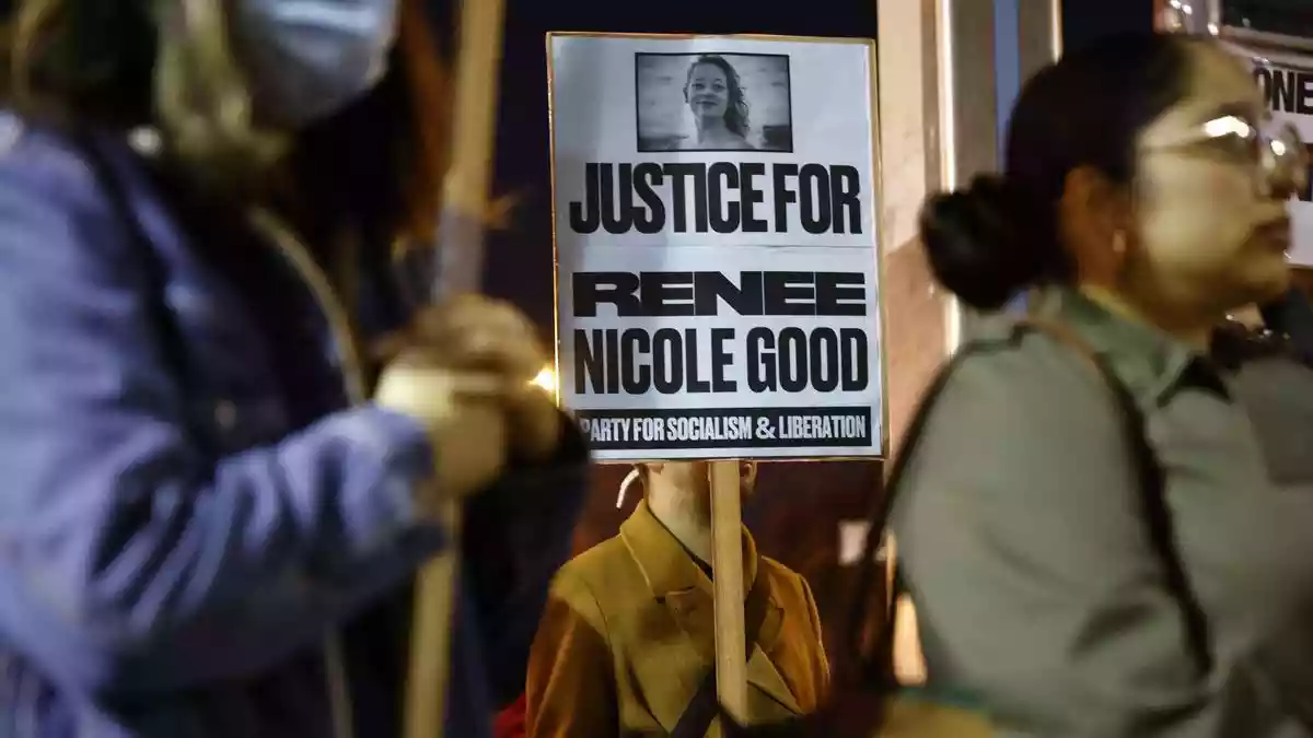 Woman killed by ICE agent in Minneapolis was mother of 3