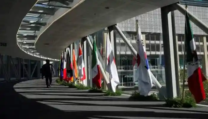 Among the world's 10 most indebted companies, five are Chinese, three are American and one each is French and Canadian. <strong>Global Corporate