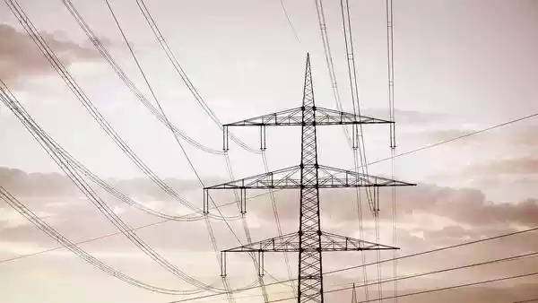 Xcel warns of possible power shutoffs today in nine counties due to high winds