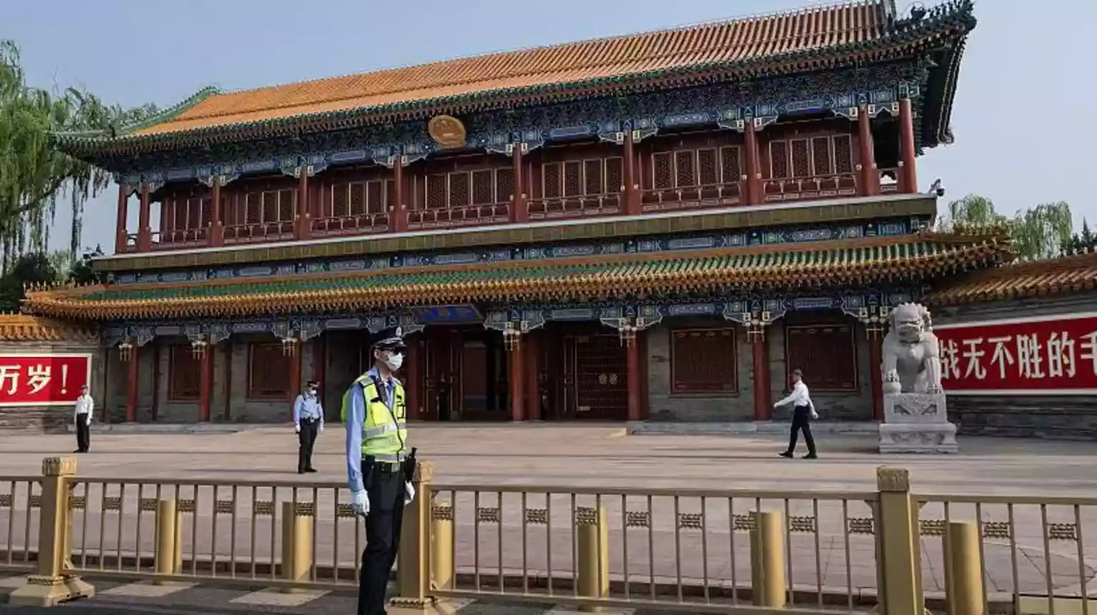 US President Donald Trump's visit to Beijing ended with a tour of Zhongnanhai, the exclusive, heavily guarded 14th Century compound where top Chinese leaders