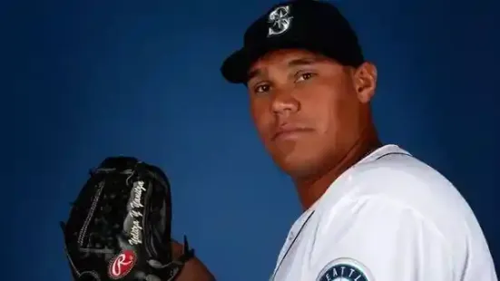 Yoervis Medina, a relief pitcher who represented the Seattle Mariners and Chicago Cubs, has passed away at the young age of 37. The baseball community is