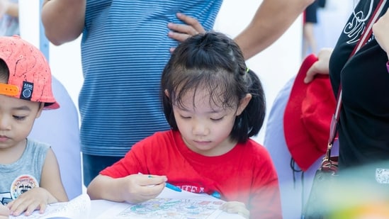 Parents looking for new ways to keep children busy now have an option that starts with photos already saved on their phones. A new app called Splat uses