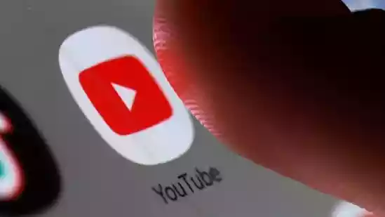 YouTube is once again experimenting with private messaging, a feature it previously added, removed, and is now trying to revive as it looks to rival platforms