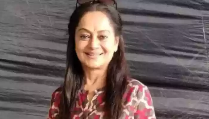 Veteran actress Zarina Wahab says she has become selective about Hindi films, praising South cinema for preserving family-oriented storytelling ahead of her
