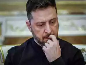 Ukrainian President Volodymyr Zelensky is embroiled in a significant corruption scandal. Investigators accuse Timur Mindich, a former business associate