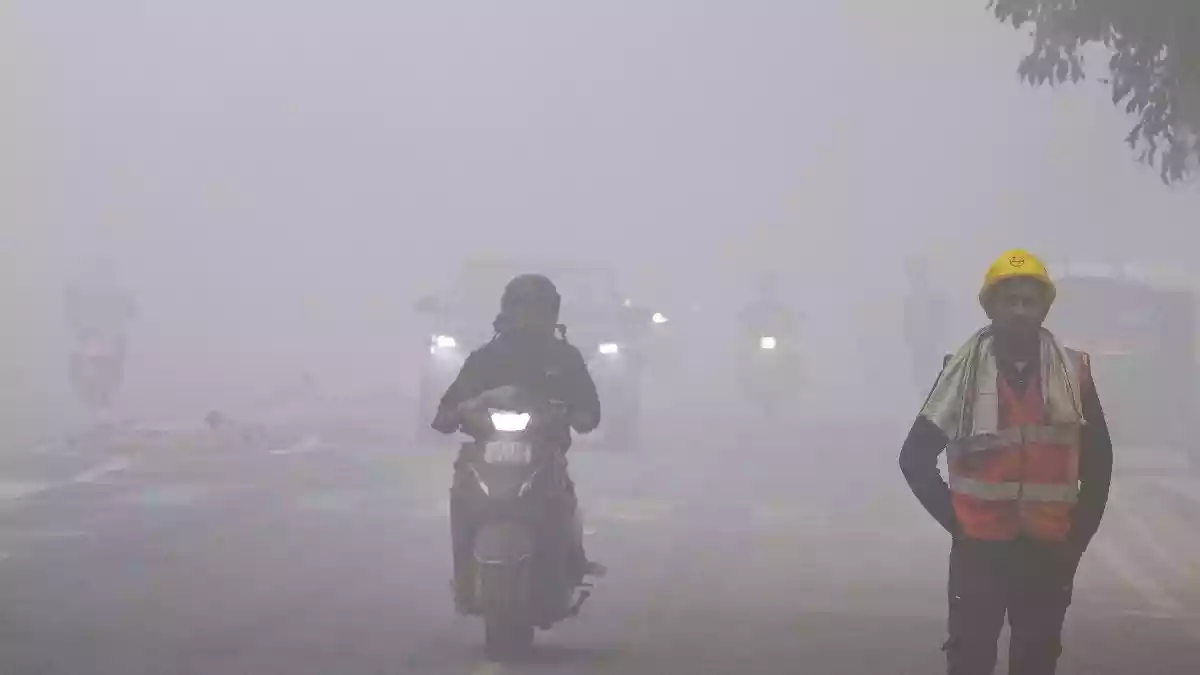 40 फ्लाइट्स रद्द