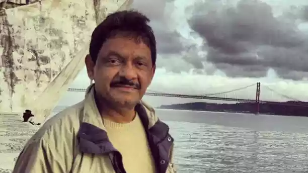 73 के डायरेक्टर पर 40 साल छोटी एक्ट्रेस संग रेप का आरोप