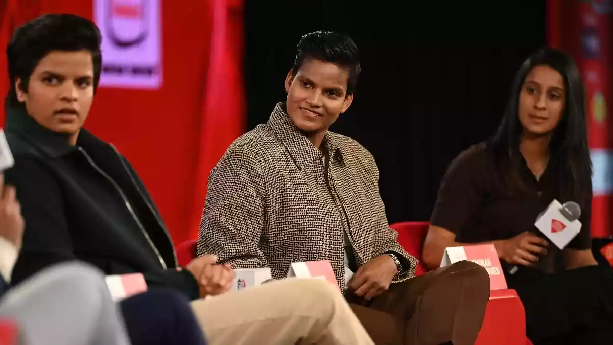 9 साल की बच्ची ने 50 मीटर दूर मारा थ्रो